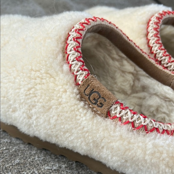 UGG Curly Tazman Slipper Cream Red Trim Women’s 5 - Picture 3 of 11